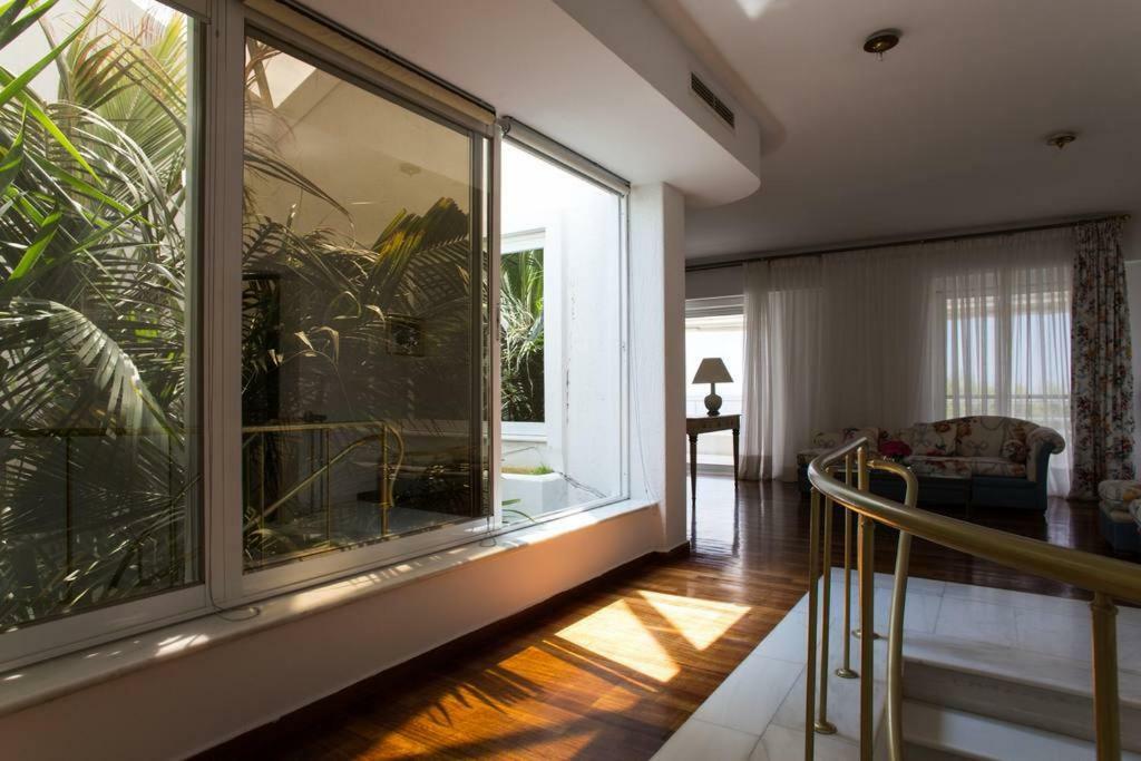 Beautiful, Private Villa By The Sea Agia Marina  Luaran gambar